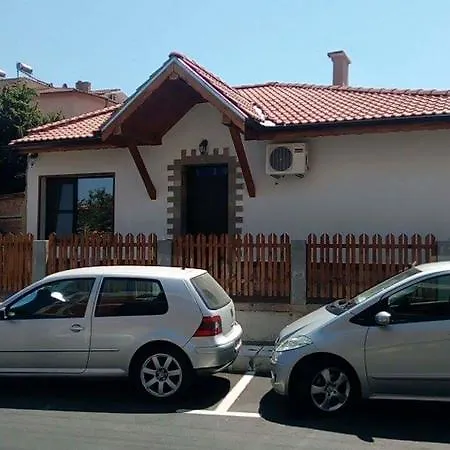 Starata Kashta